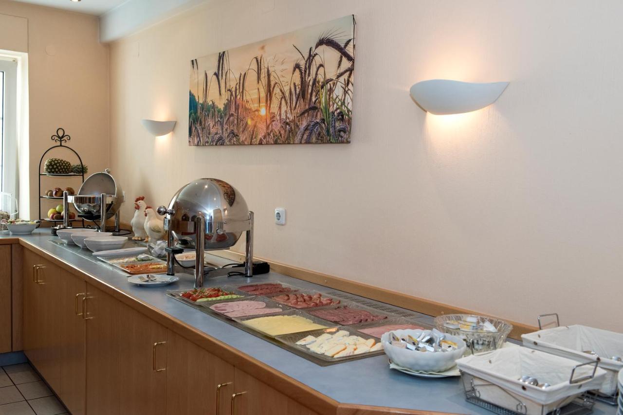 מיינטל Hotel Restaurant Zum Schiffchen מראה חיצוני תמונה