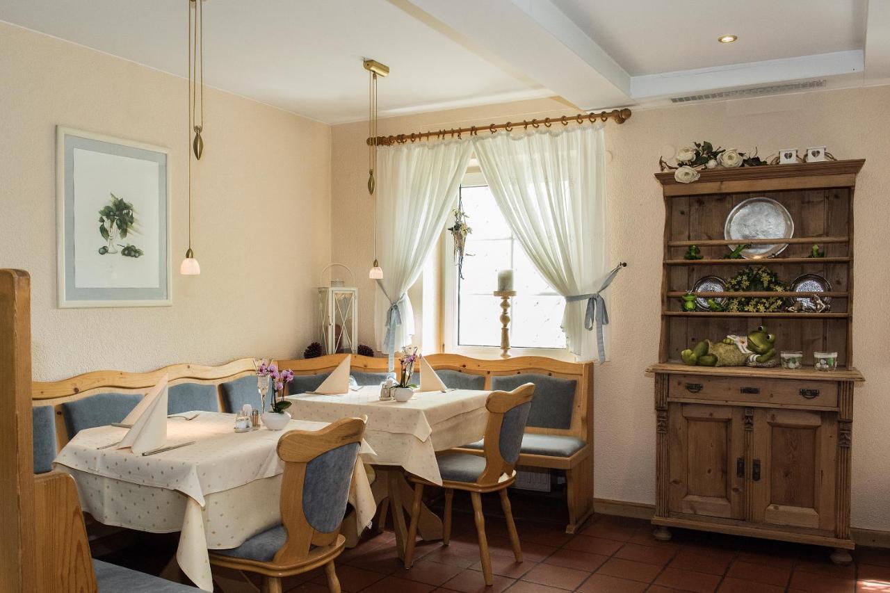 מיינטל Hotel Restaurant Zum Schiffchen מראה חיצוני תמונה