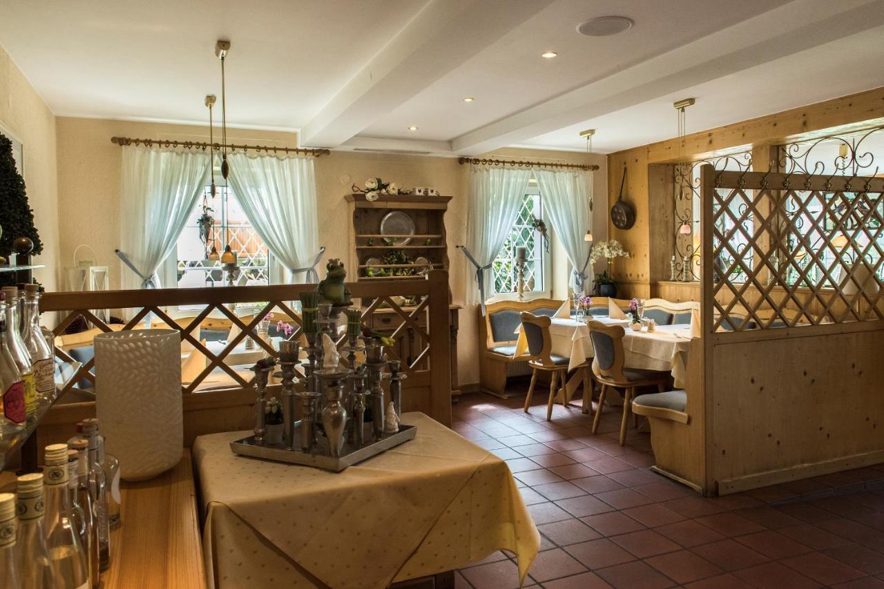 מיינטל Hotel Restaurant Zum Schiffchen מראה חיצוני תמונה