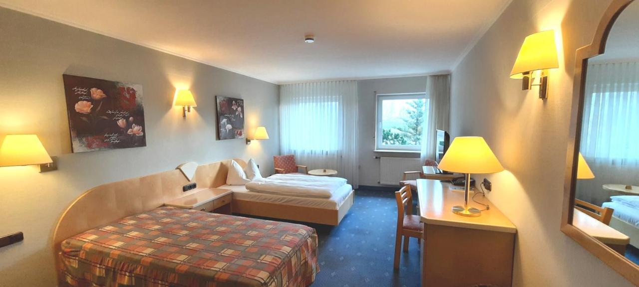 מיינטל Hotel Restaurant Zum Schiffchen מראה חיצוני תמונה